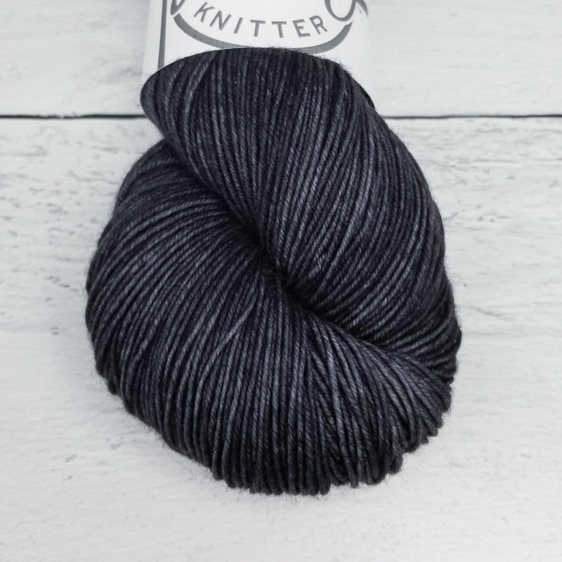 Round Table|Primo Fingering|Sophisticate Fingering|Halo Fingering|Solo Fingering|Yakkity DK|Harmony DK|Bello DK|Primo Worsted|Snug Worsted|Bulky|Phoebe Fingering|Feet Fingering|Trusty Fingering|Oxford Fingering 1.0|Tweed Worsted|Beauregard DK|Solo DK|Have