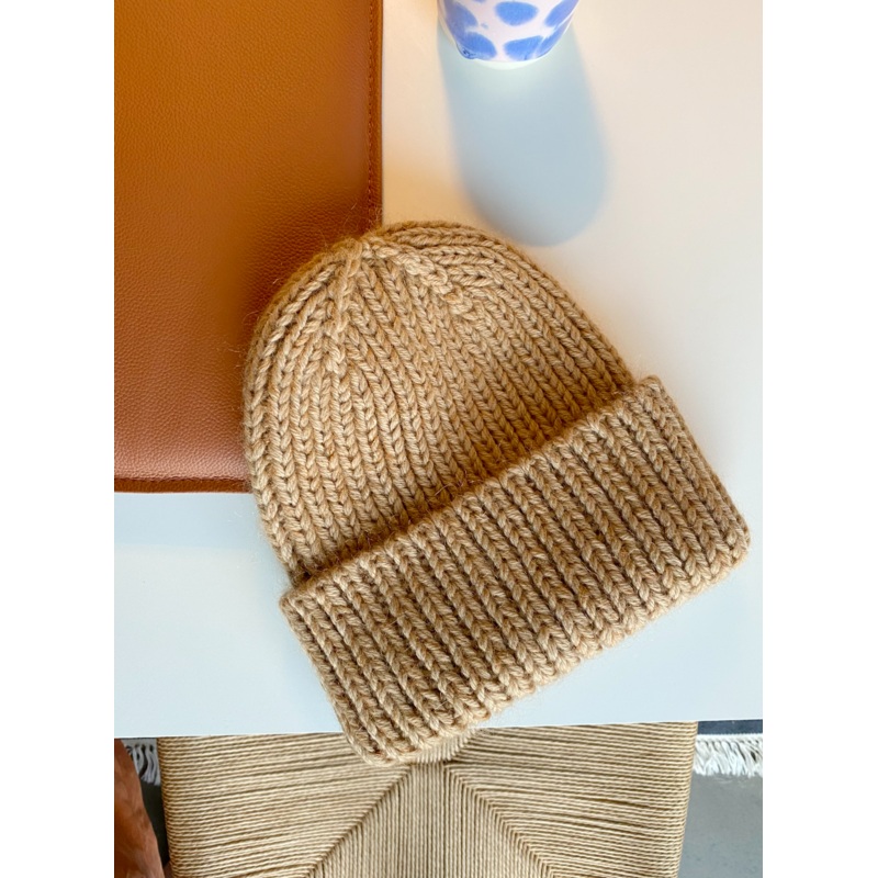 Hitchhiker Beanie|Dansk|Engelsk|Svensk|Tysk