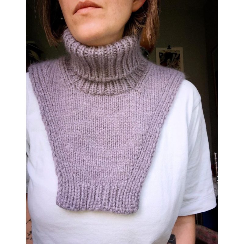 Hitchhiker Neck Warmer|Dansk|Engelsk|Svensk|Norsk
