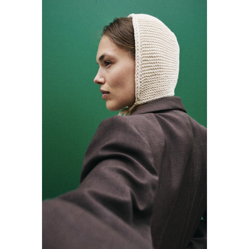 Nellie Bonnet|Dansk|Engelsk