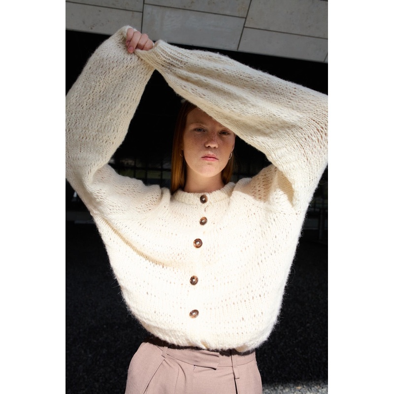 Lykke Cardi|Dansk|Engelsk