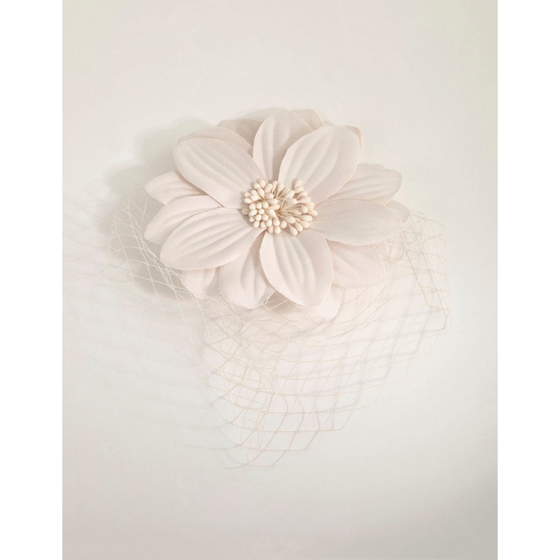 Mesh Detail Blush Flower Clip