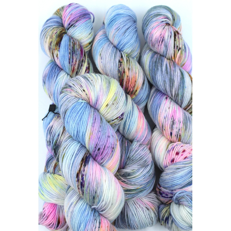 Smooth Sock – Frozen Whisper