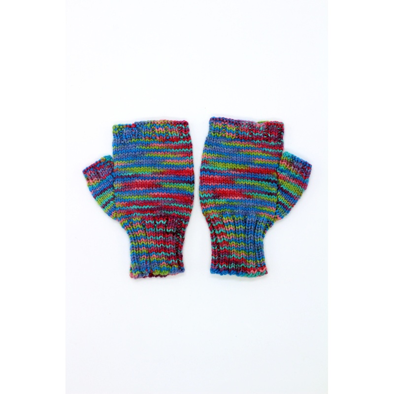 Lorraine – Kids Mittens – Blue & Pink Stripes