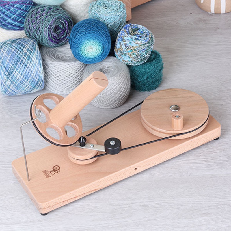 Ball Winder – Yarn holders and winders