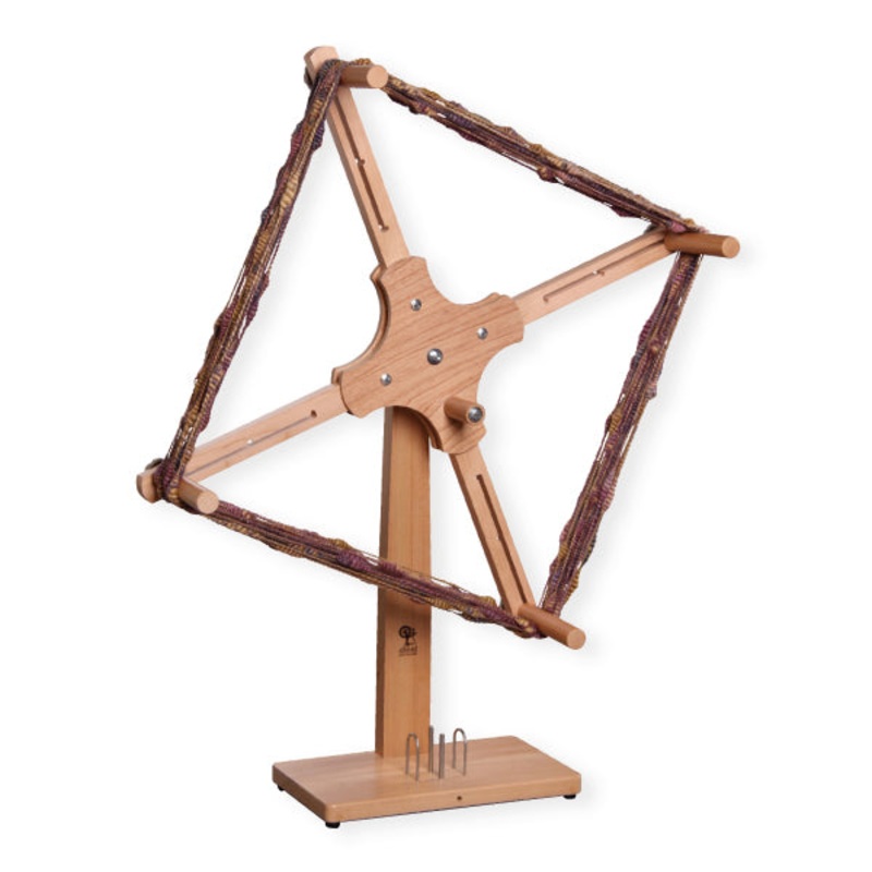 Skeiner 2 – Warping tools Yarn holders and winders