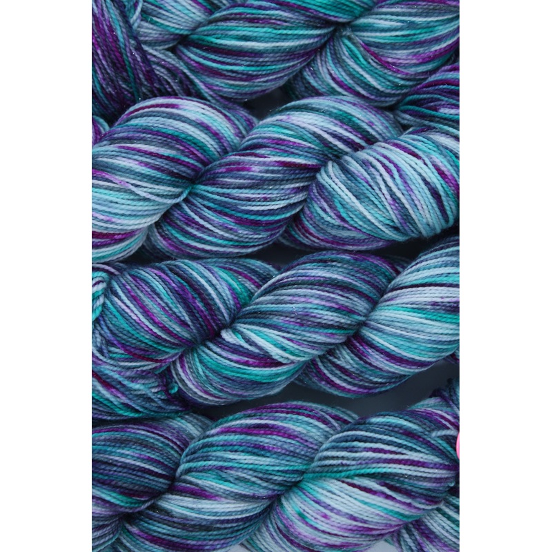 Blackberry Picking – Shimmer 4ply