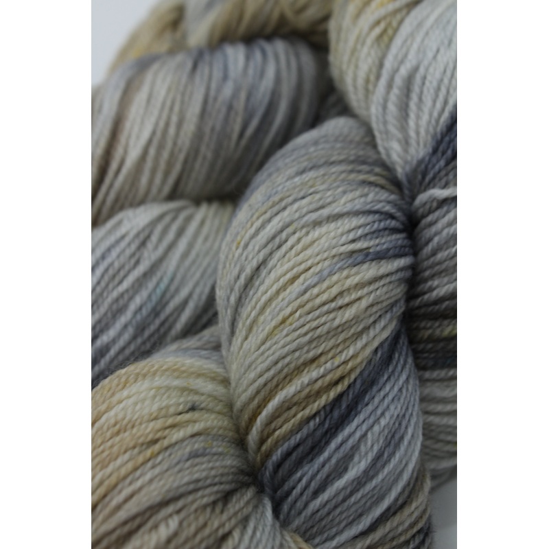 Beige Mum – Entangled Art Sock