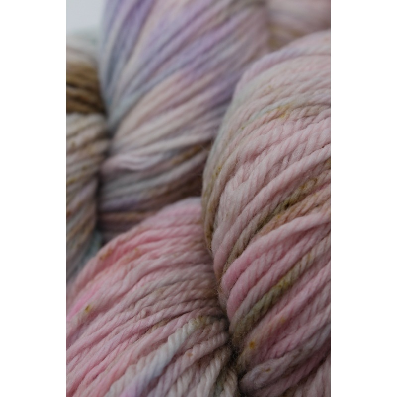 Your 90’s Beedroom – Entangled Art DK
