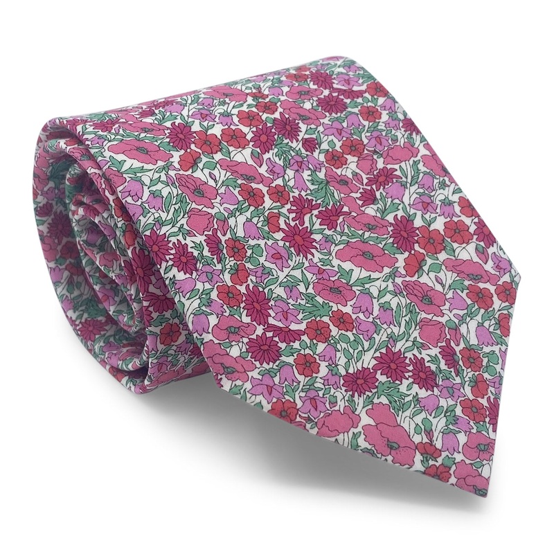 Liberty Cliveden: Tie – Pinks