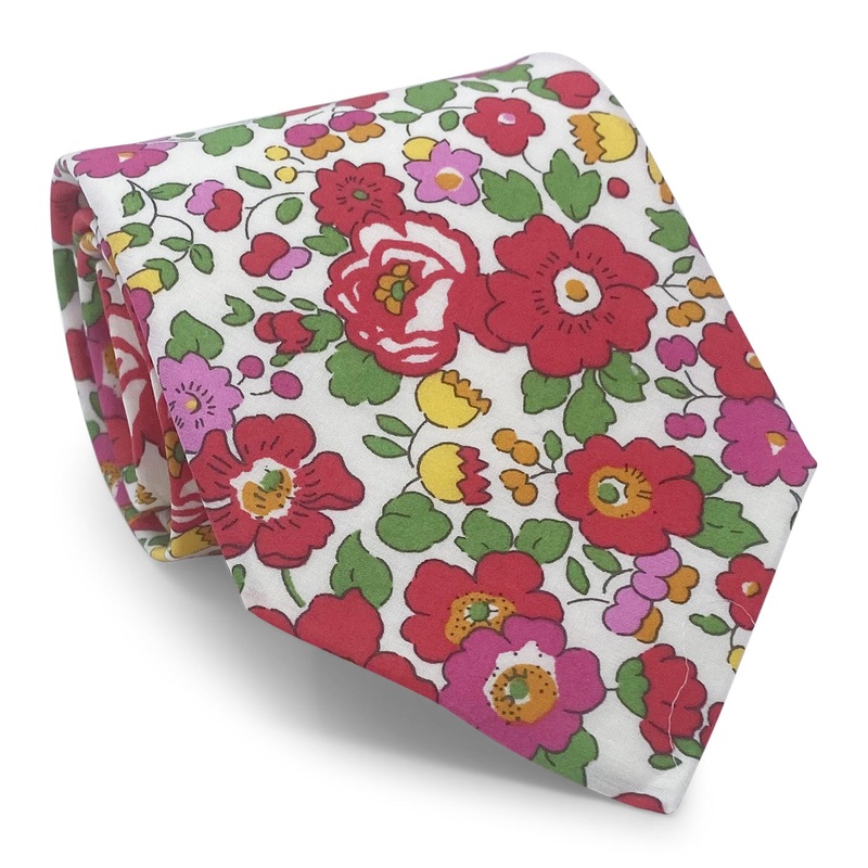 Liberty Welford: Tie – Red