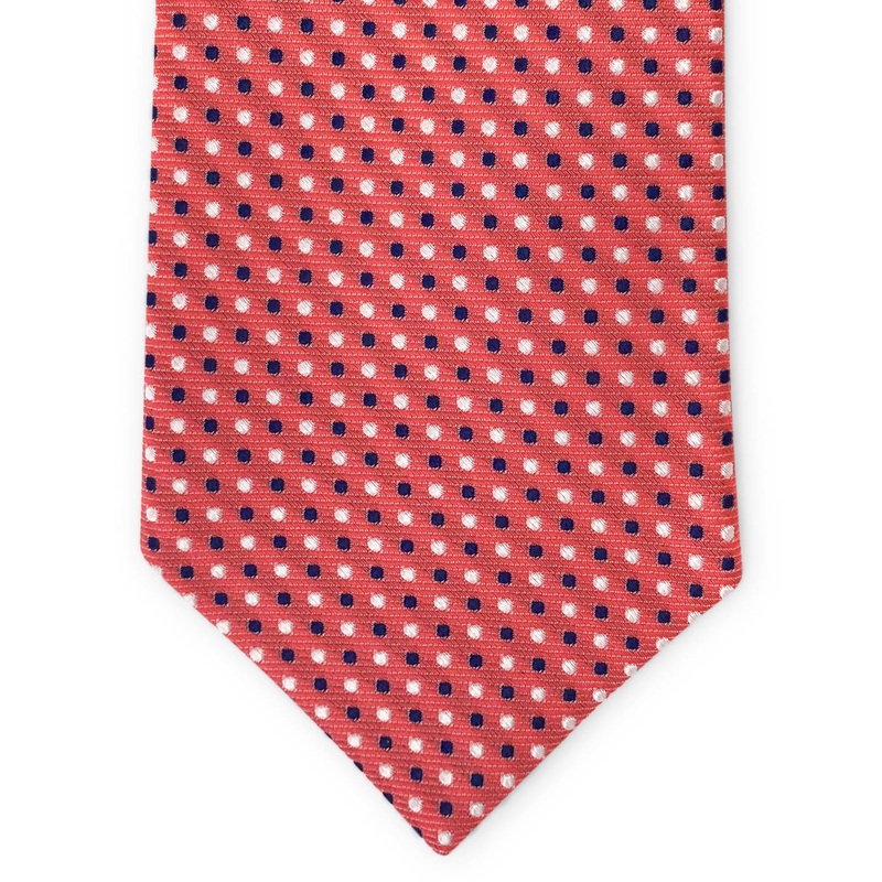 Oakmont: Tie – Red