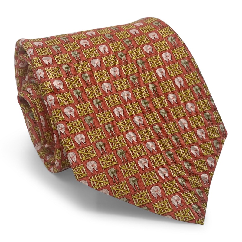 Tail Gate: Tie – Red