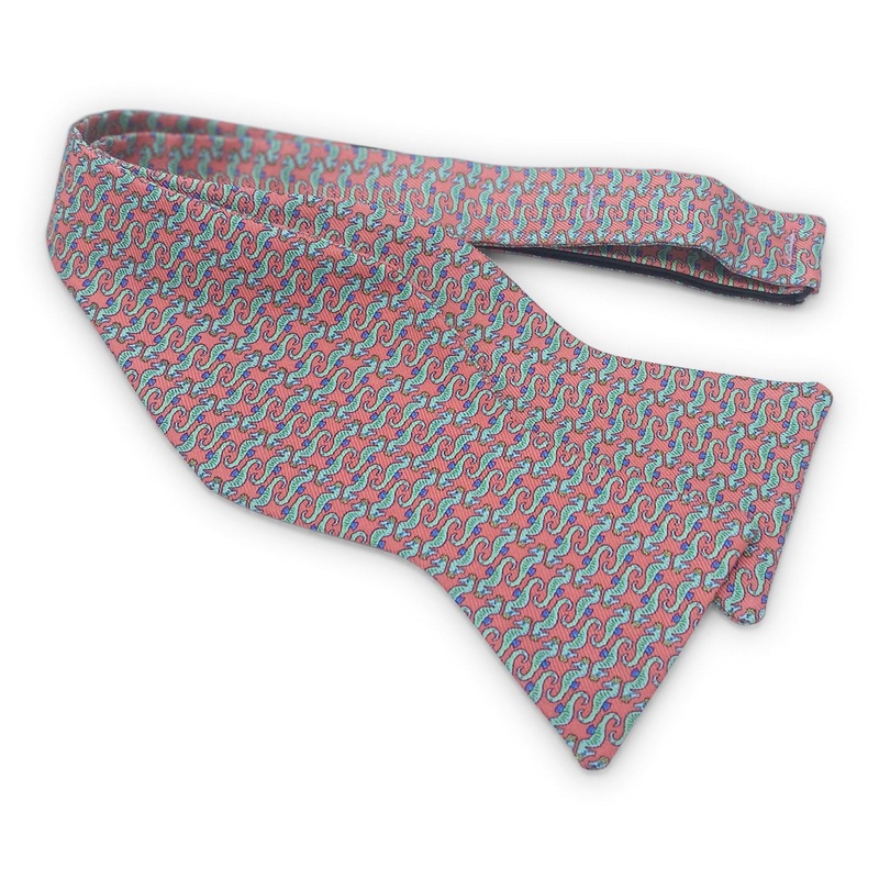 Seahorses: Bow – Pink