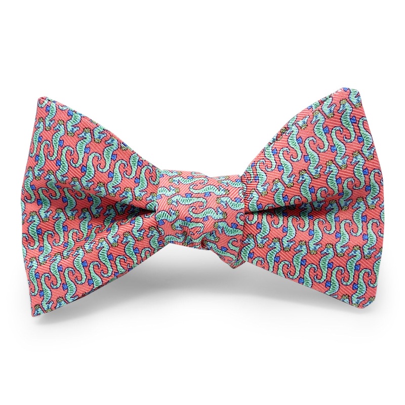 Seahorses: Bow – Pink