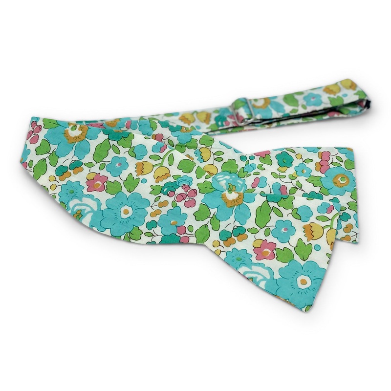 Liberty Probus: Bow – Aqua