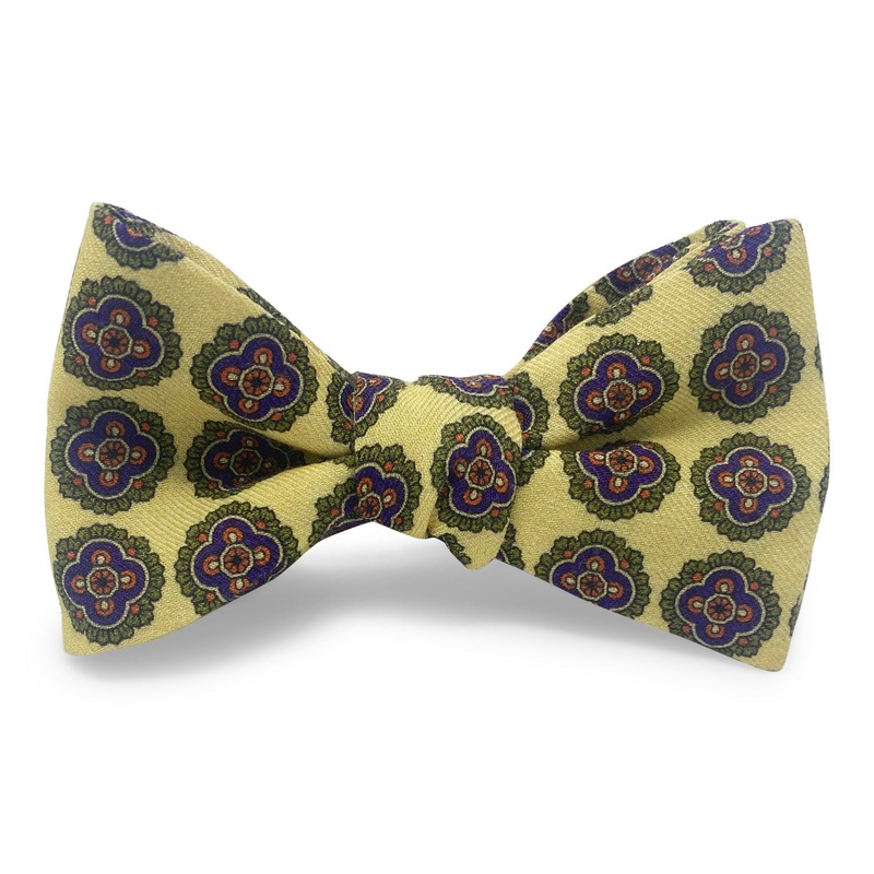 Chincoteague: Bow – Yellow