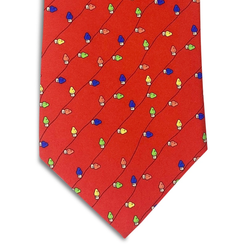 Holiday Lights: Tie – Red