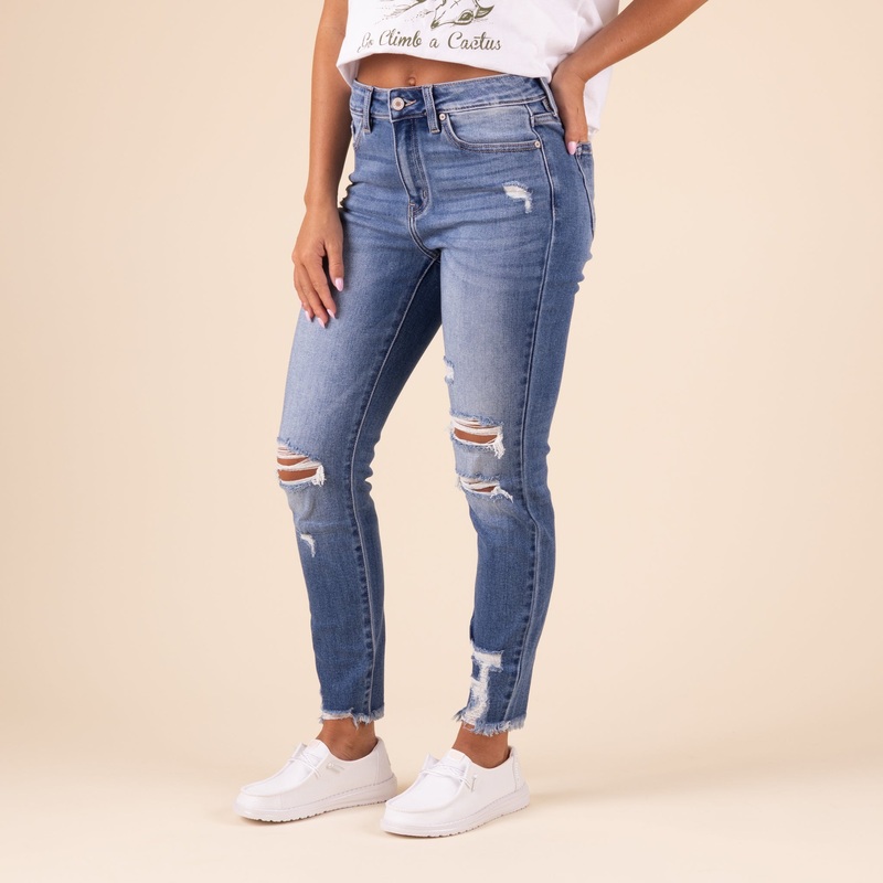 The Lys Distressed Skinny Jean