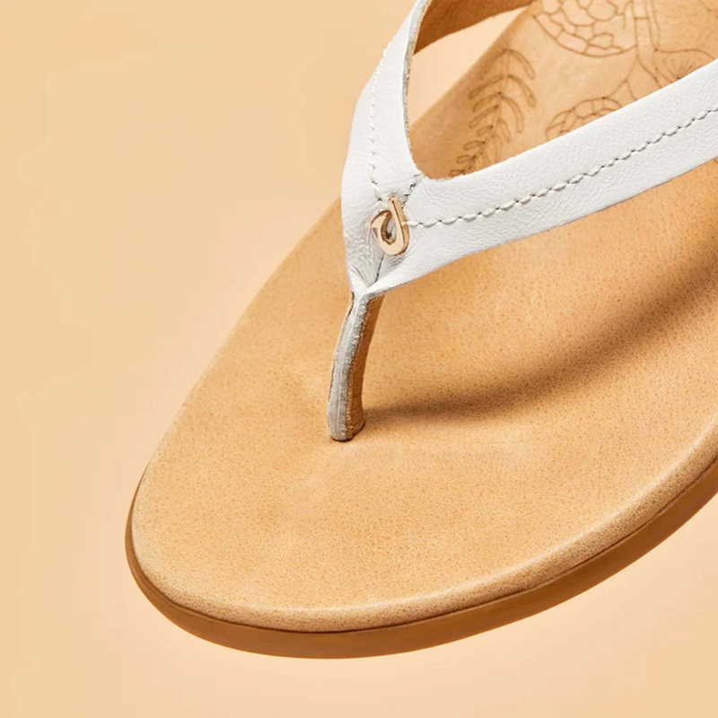 Women’s Honu Sandals in Bright White and Golden Sand
