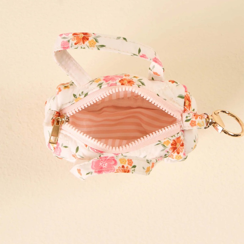 Itty Bitty Duffel in Endless Daisy Daydream
