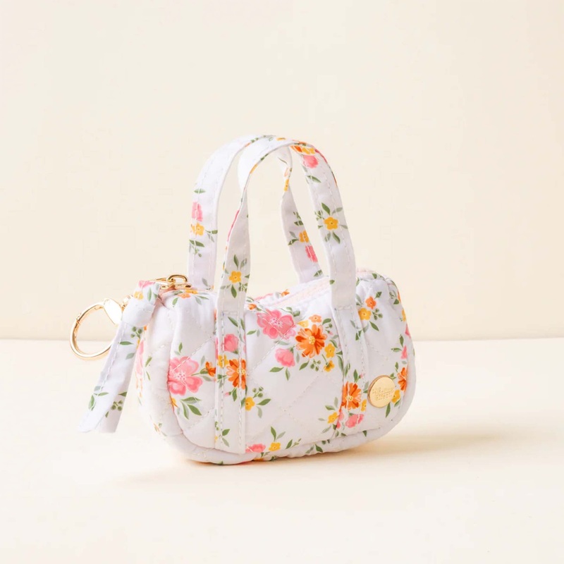 Itty Bitty Duffel in Endless Daisy Daydream