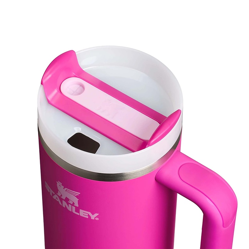 The 30oz Quencher H2.0 Flowstate Tumbler in Violet Blossom