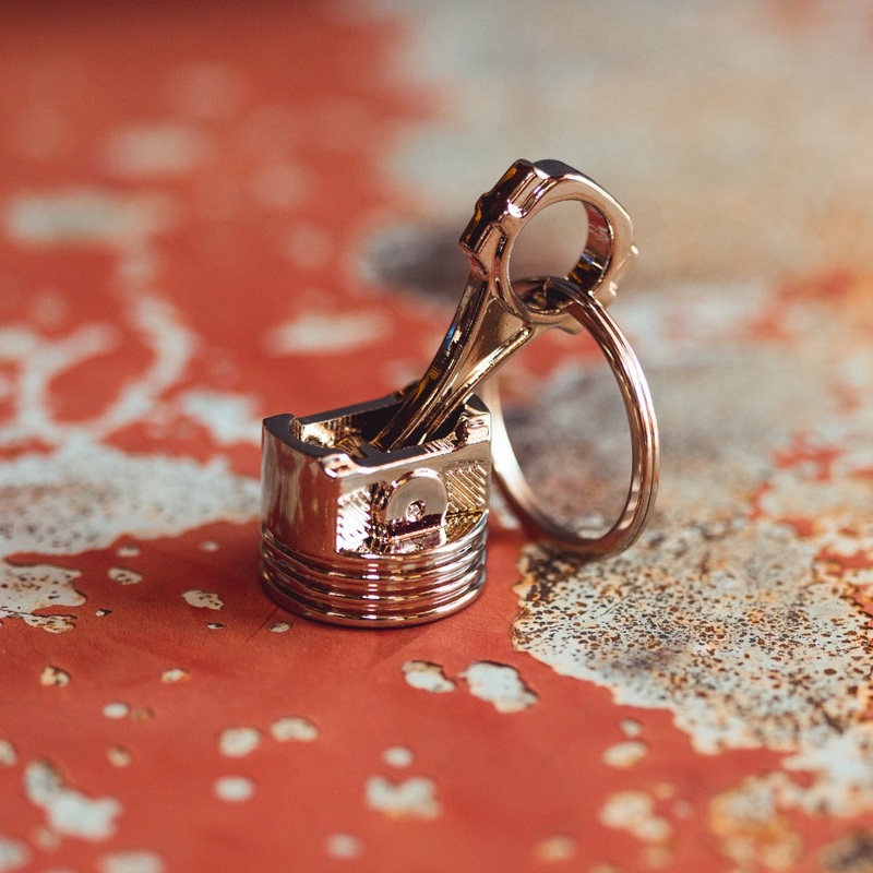 405 Piston and Rod – Metal Key Chain