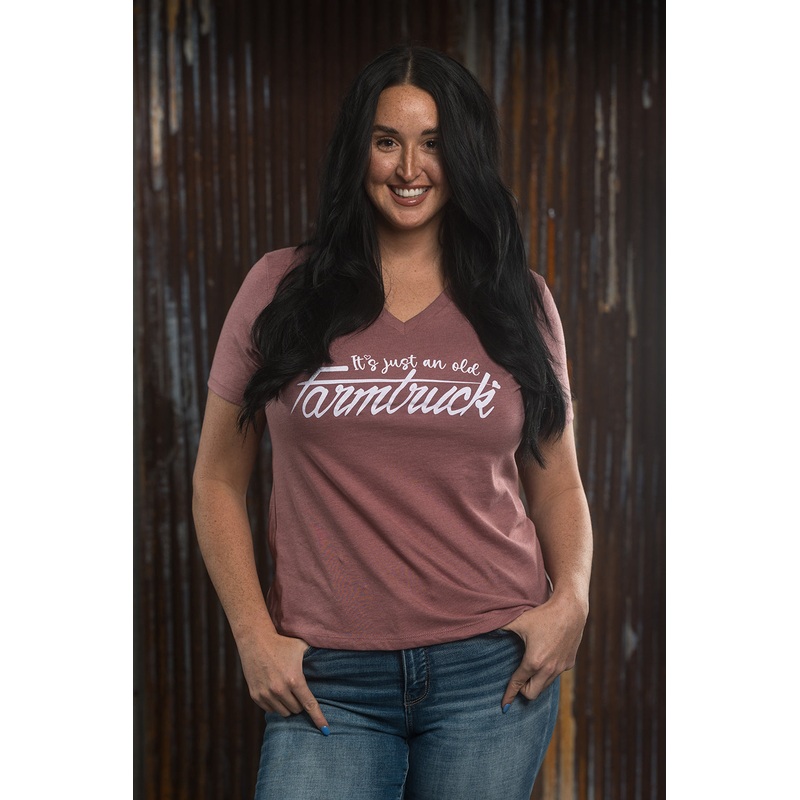 It’s Just an Old Farmtruck! – Women’s Relaxed fit Bella V-neck / Mauve Pink