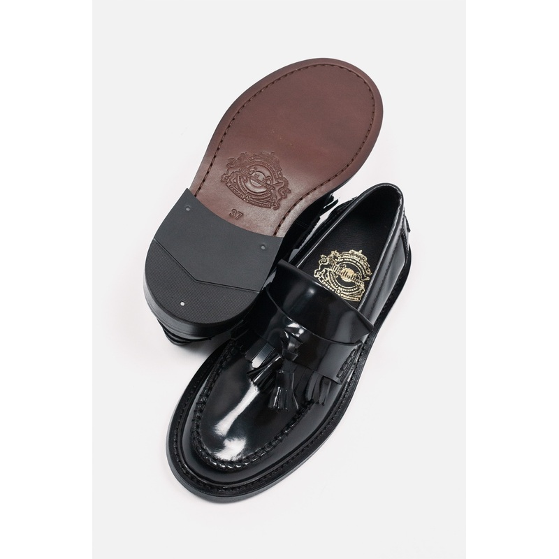 ‘The Millie’ Hi-Shine Black – Tassel Loafer