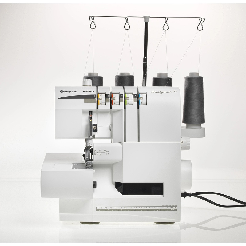 HUSQVARNA VIKING HUSKYLOCK S15 Overlock Machine