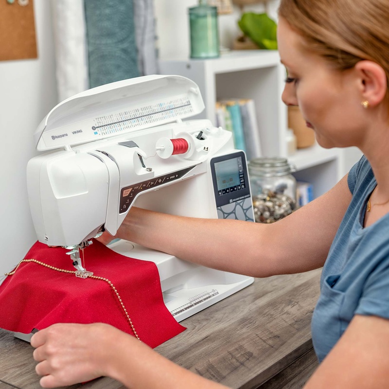 HUSQVARNA VIKING OPAL 690Q Sewing Machine