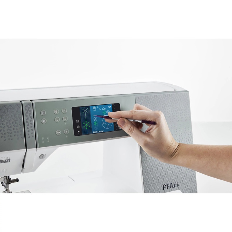 PFAFF quilt expression 720 Special Edition Sewing Machine
