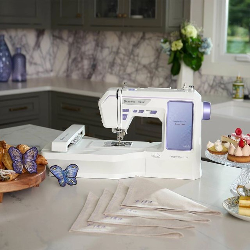 HUSQVARNA VIKING DESIGNER QUARTZ 29 Sewing and Embroidery Machine