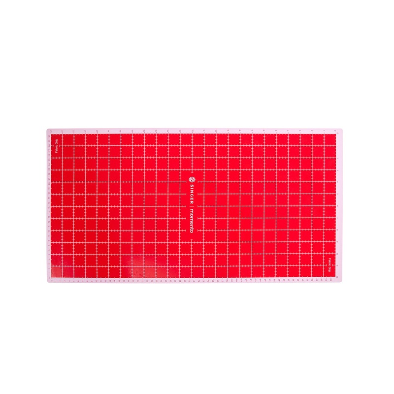 SINGER MOMENTO 12 inch x 24 inch Fabric Grip Mat