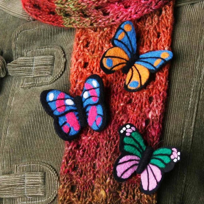 Ashford Needle Felting Kit – 3D Flowers