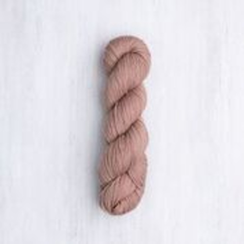 Brooklyn Tweed Peerie|Peony|Cobbler|Cassis|Palazzo|Vintner|Alizarin|Firebush|Arabesque|Gatsby|Butte|Parchment|Burnished|Patina|Mesa|Butternut|Tincture|Marigolds|Klimt|Seaglass|Wreath|Admiral|Nori|Carob|Auroroa|Lovat|Treehouse|Nocturne|Hickory|Fleet|Ginger