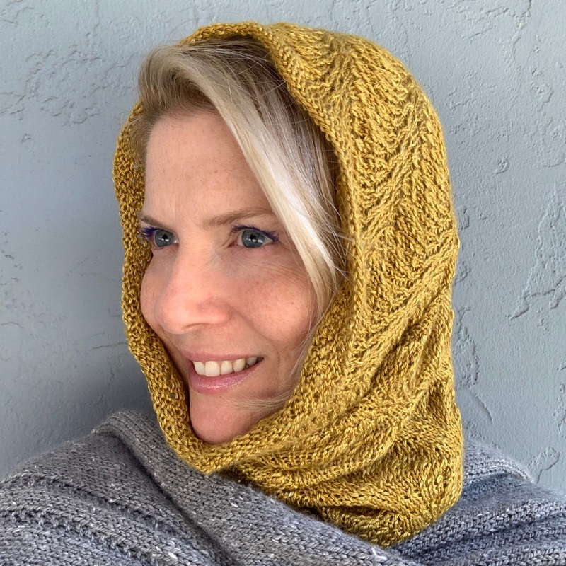 Diagonal Feather & Fan Cowl Knitting Kit | Hand Maiden Camelspin & Knitting Pattern (#192E)