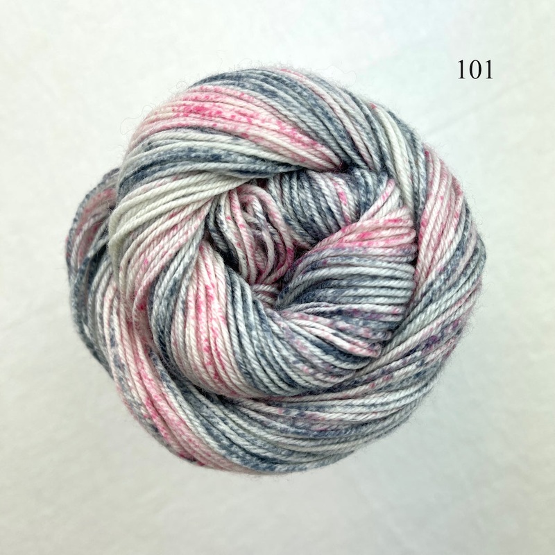 Cascade Heritage Prints|101 – Grey Kitten|102 – Storm Cloud|105 – Sandstorm|111 – Aqua|124 – Rink Side|125 – Lisa|126 – Prism|127 – Campy|136 – Spring|141 – Philly|142 – Blues|143 – Pastel|144 – Pressed Flowers|146 – Punk|147 – Eighties|149 – Reds|151 – C