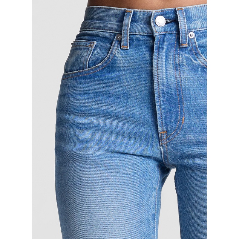 The 009 Cropped Flare Jean|Light Classic Blue|24|25|26|27|28|29|30|31|32