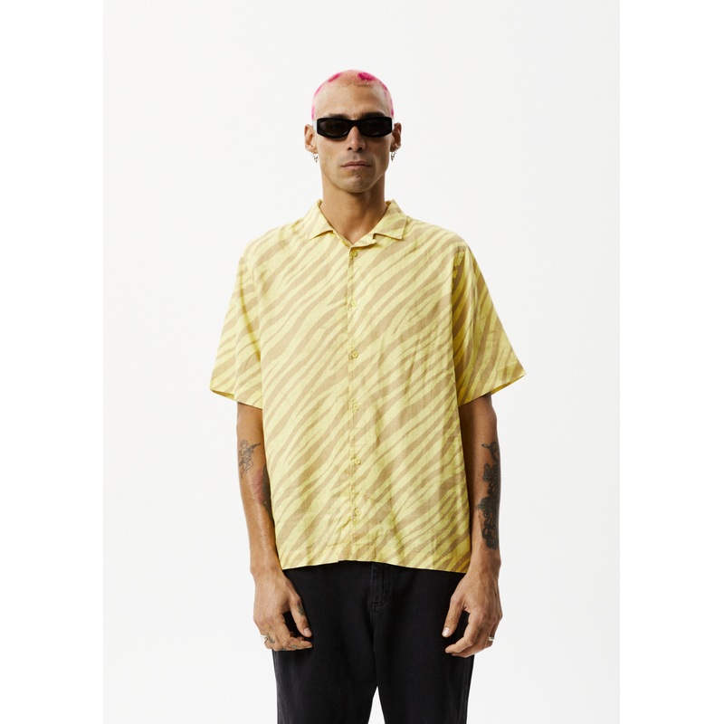 AFENDS Mens Atmosphere – Cuban Short Sleeve Shirt – Butter Stripe