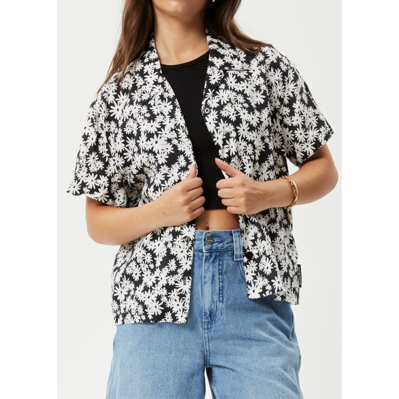 AFENDS Womens Benny – Short Sleeve Shirt – Black Daisy