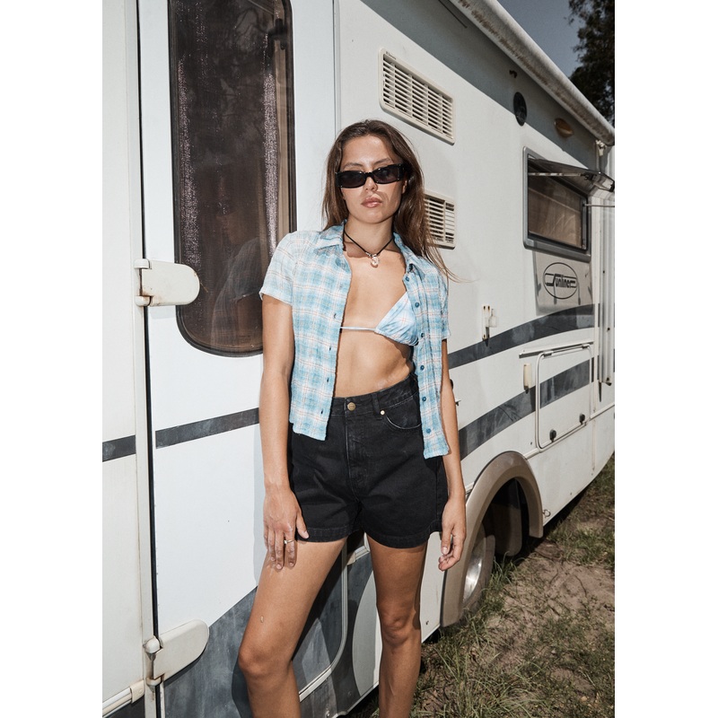 AFENDS Womens Position – Seersucker Short Sleeve Shirt – Lake Check