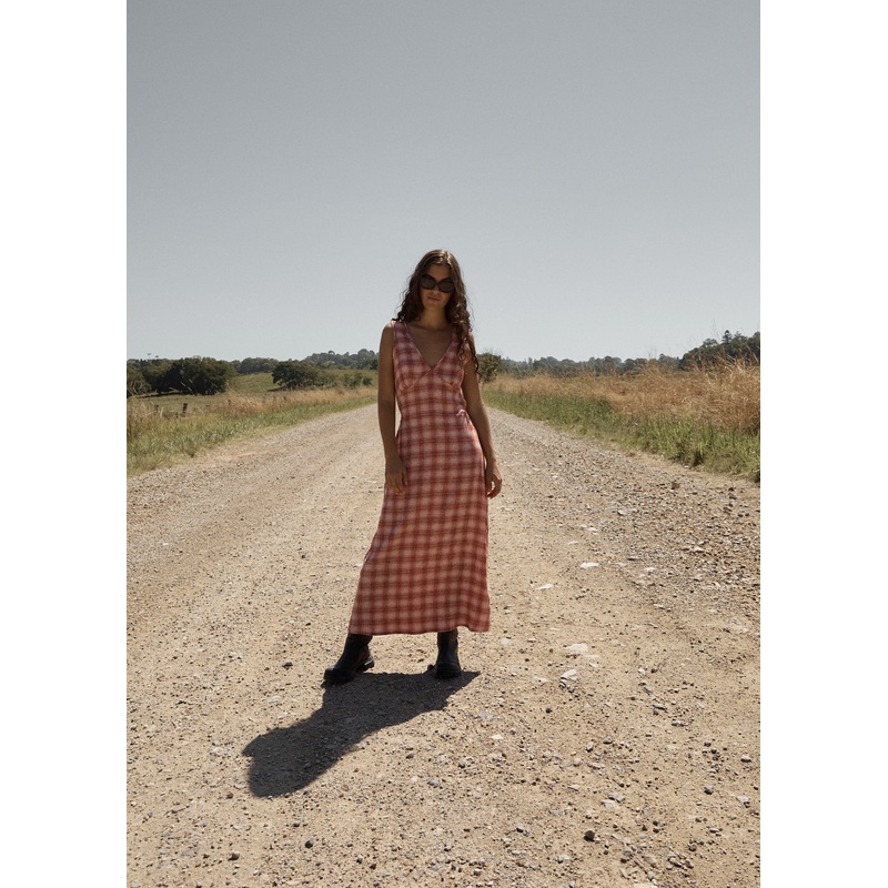 AFENDS Womens Position – Seersucker Maxi Dress – Red Check