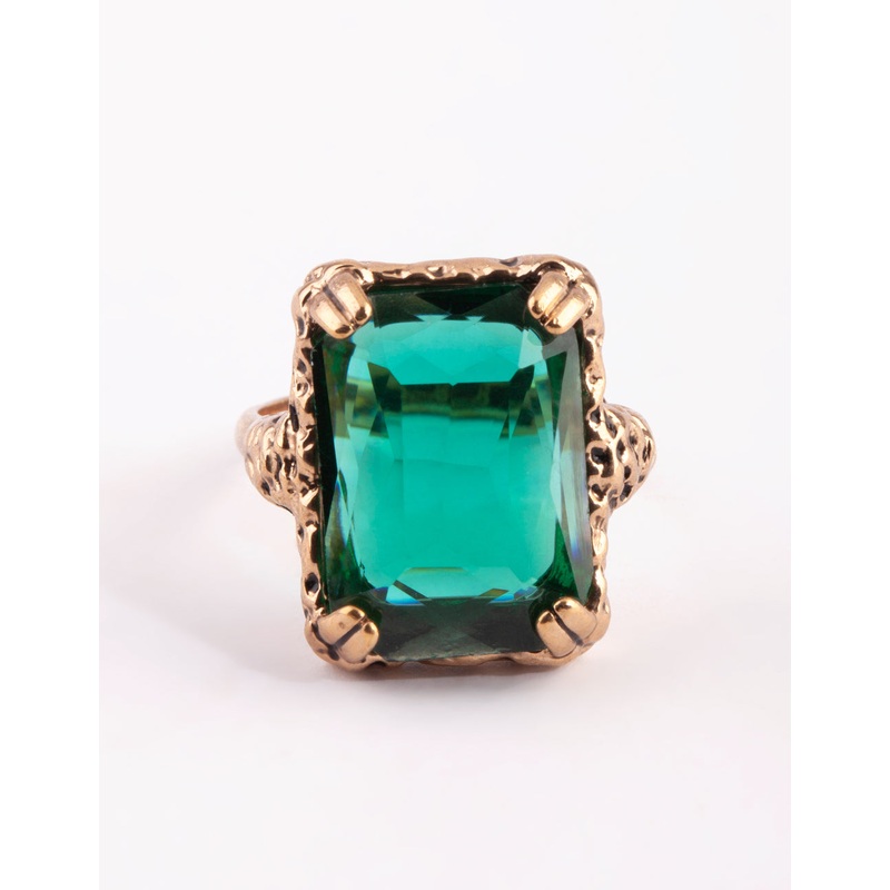 Emerald Square Cut Stone On Gold Band