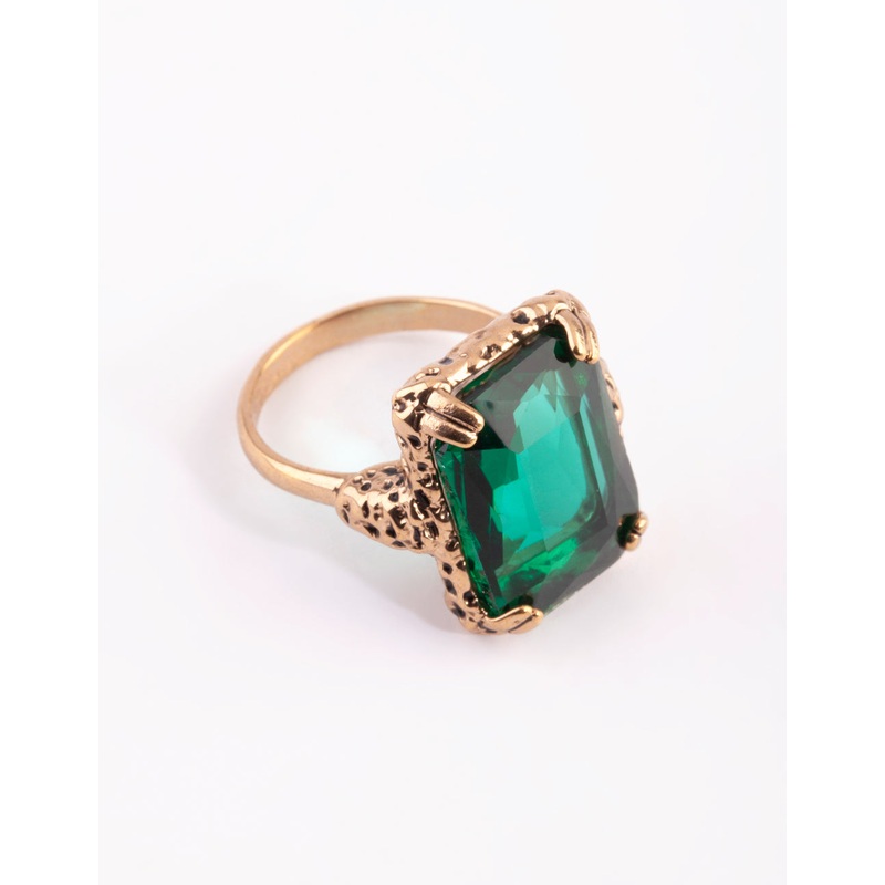Emerald Square Cut Stone On Gold Band