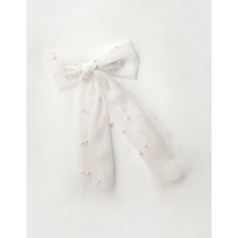 Pearl Detail Mesh Bow Clip
